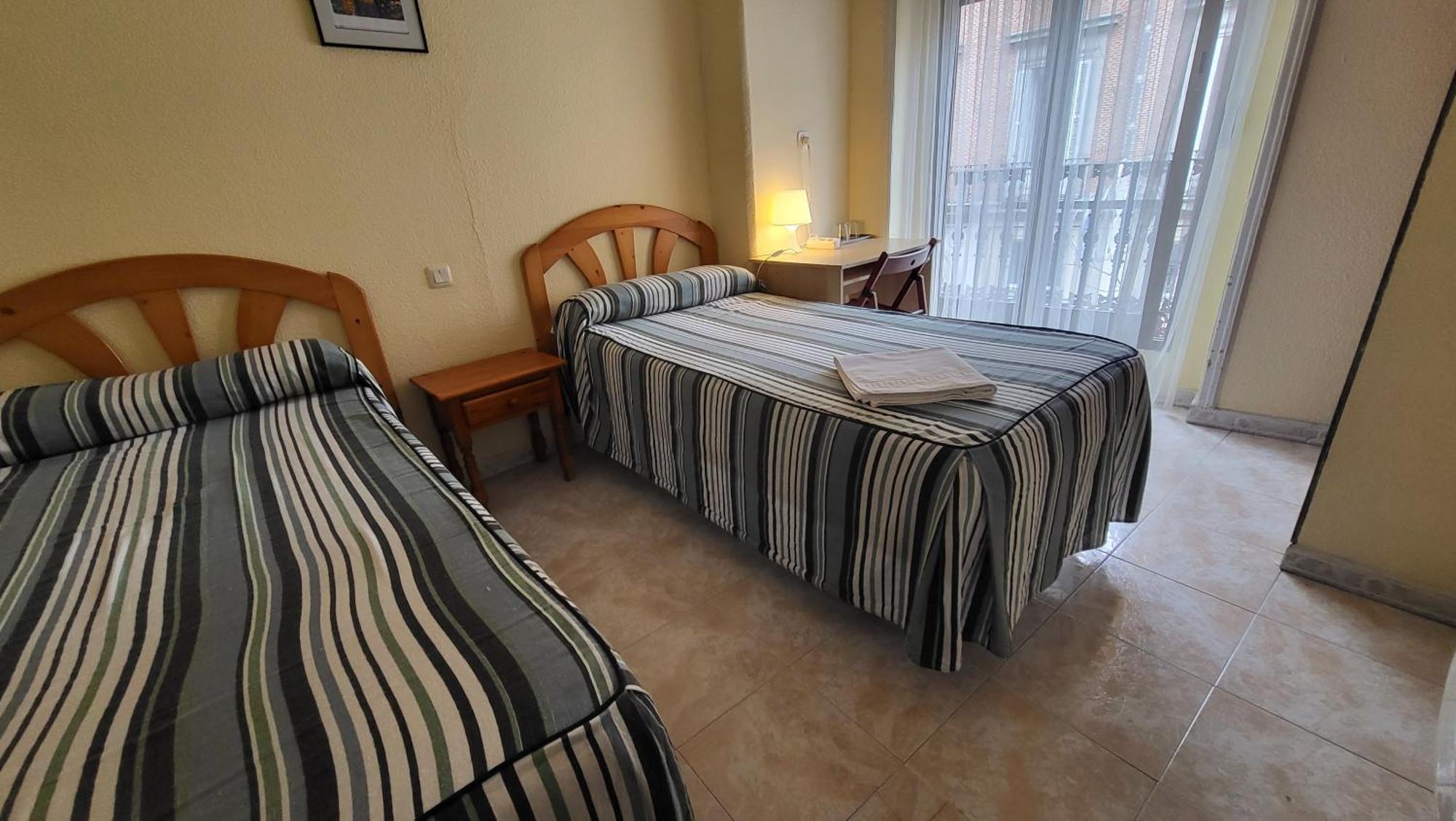 Hostal Pacios Madrid Eksteriør billede