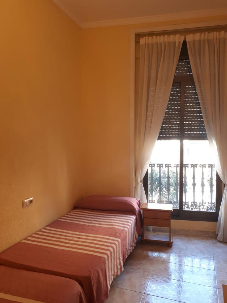 Hostal Pacios Madrid Eksteriør billede