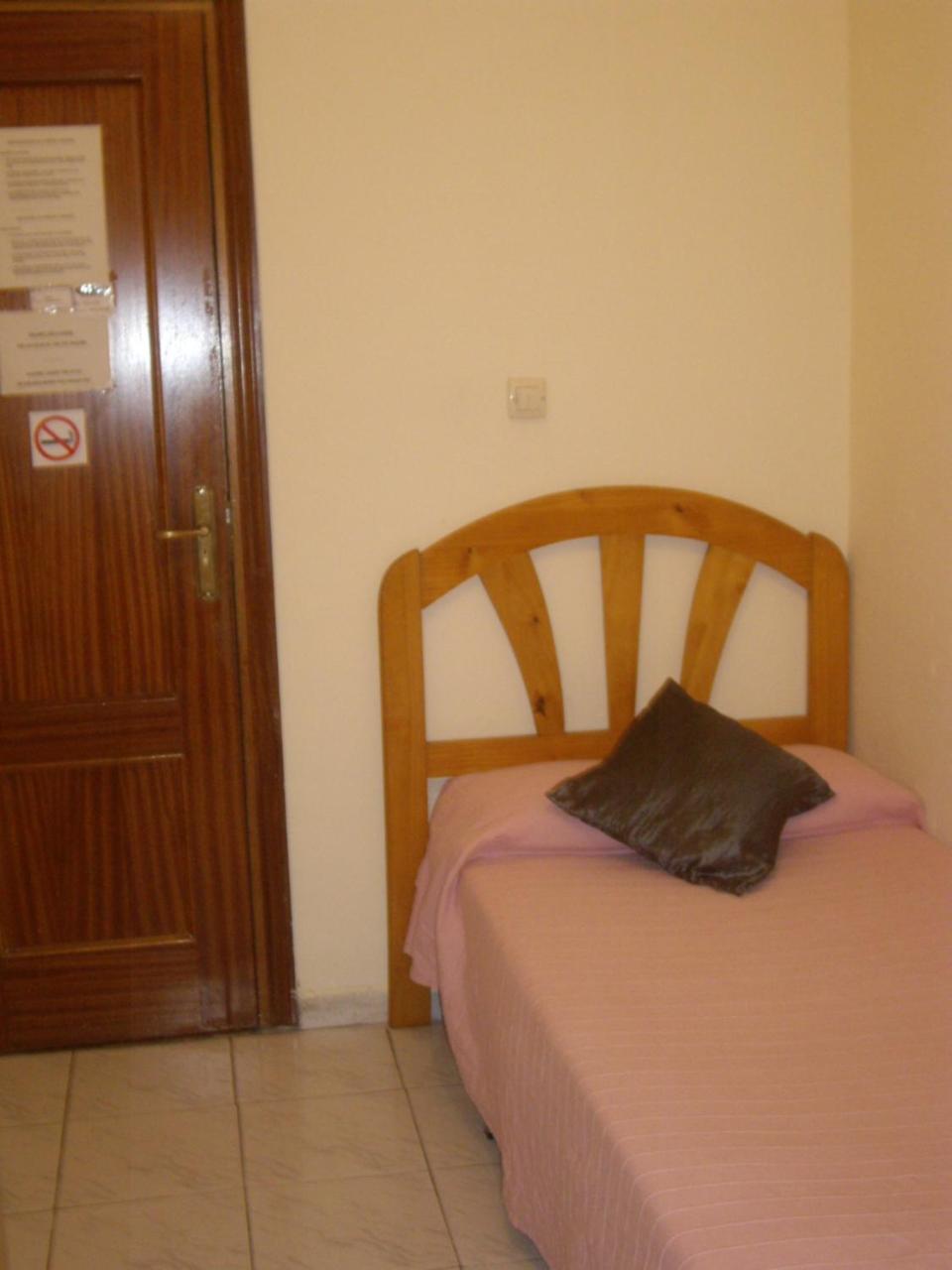 Hostal Pacios Madrid Eksteriør billede